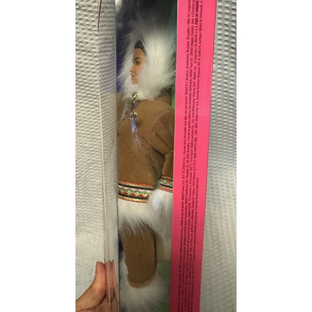 Vintage 1996 Collector Edition‎ Arctic Barbie # 16495 New in Original Box